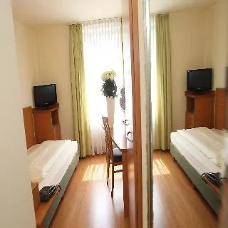 Memphis Hotel Frankfurt am Main 4*,  Deutschland